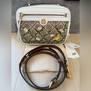 (NWT) Tory Burch T Monogram Leather Camera Bag/Crossbody Bag